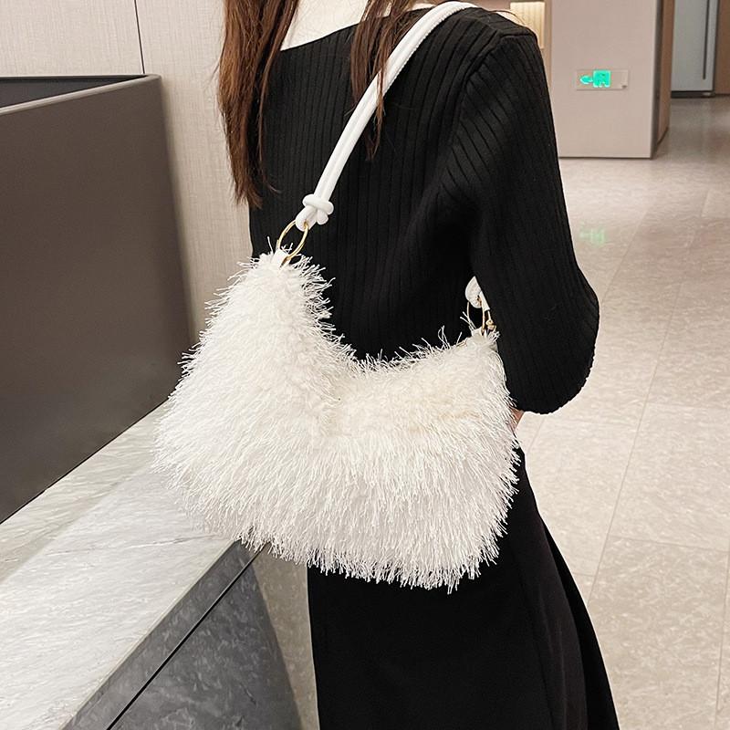 Chic Vintage Plush Handbag For Women Stylish Simple Shoulder Bag In Black White Pink
