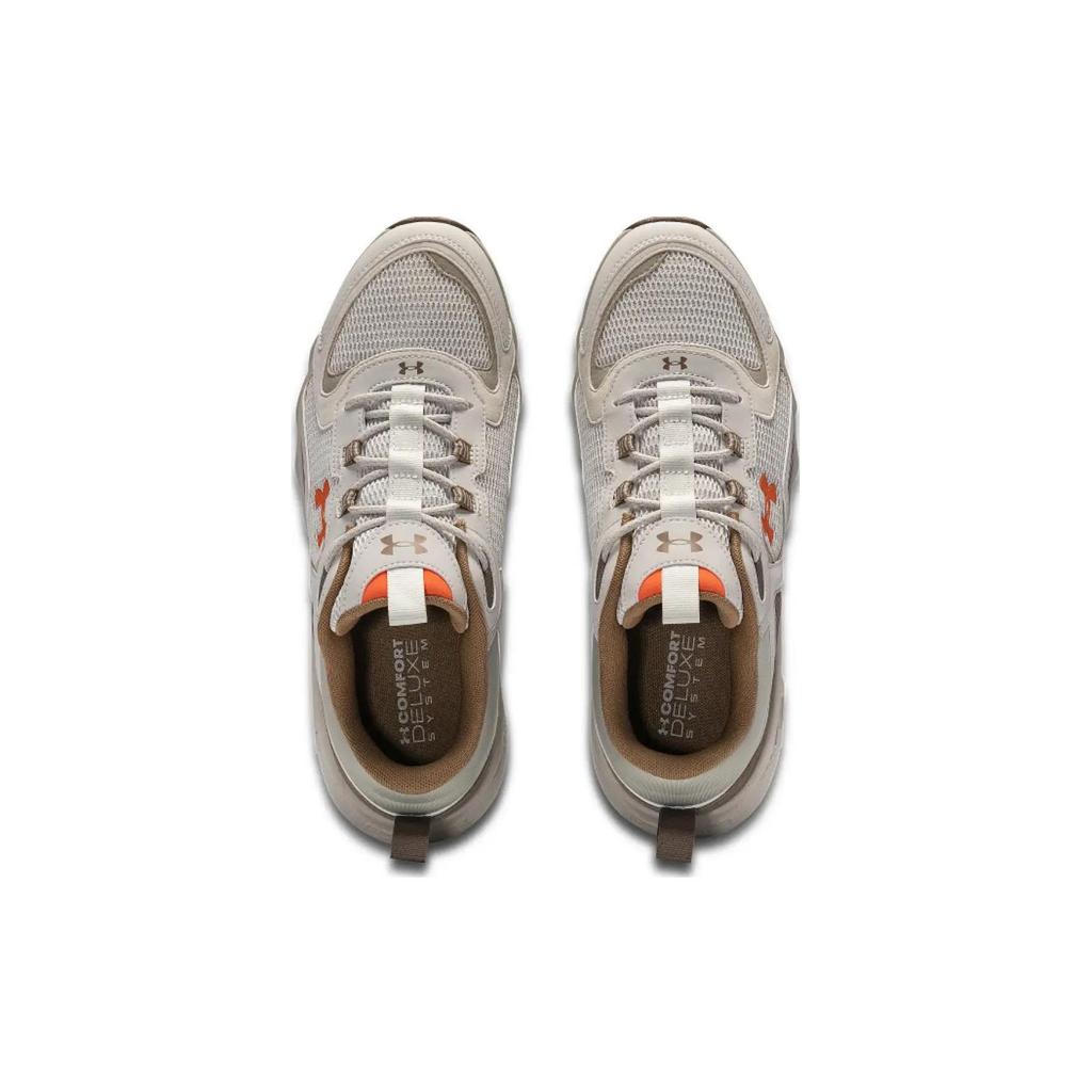 Under Armour Charged Vantage SE Bequeme Leichte Mesh Strapazierfähige Leichte Rebound Low-Top Trainings Laufschuhe Herren Sneaker Beige 3028446-101