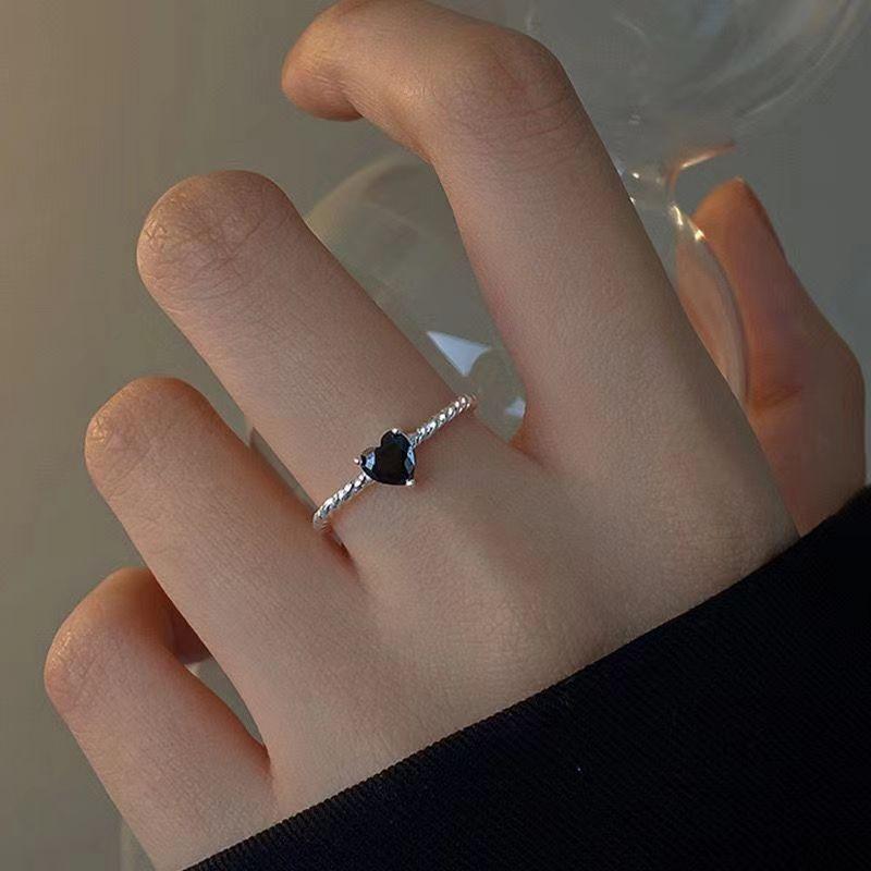 Sweet Cool Wind Black Zircon Star Ring Women's Light Luxury High Sense Love Index Finger Ring Fashion Personality Set Ring