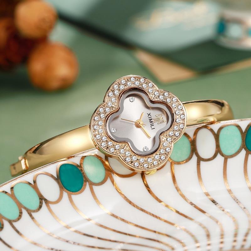 

Bracelet Watch Simple Four-Leaf Clover Women S Watch New Diamond-Encrusted Light Luxury Niche Women S Watch High Value Quartz Watch Bulk price