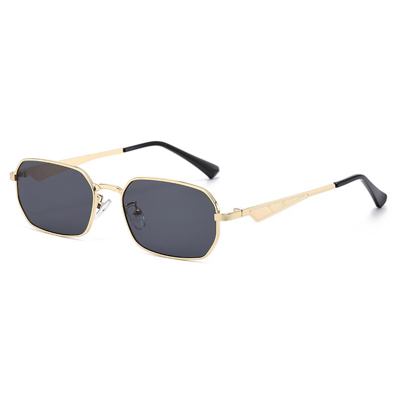 Fashion Small Frame Square Sunglasses Men Women Casual Metal Frame Sun Glasses Vintage Color Lens Design Eyeglasses UV400