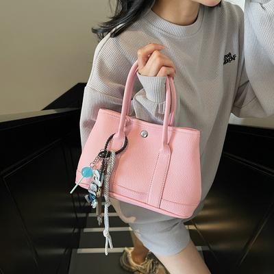 Korean Version of Fashionable Versatile Simple Size Women's Tote Bag 25 Spring New Exquisite Travel Shoulder Messenger Bag