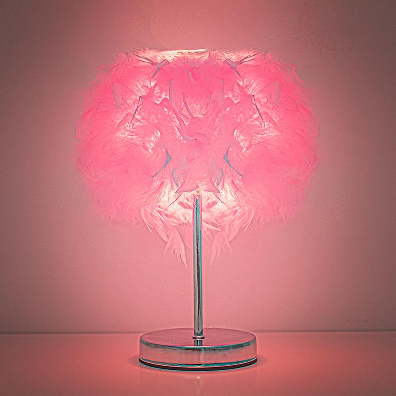 Nordic Luxury Feather Table Lamp - Elegant Bedroom Bedside Light, Creative Gift, Night Light Décor.