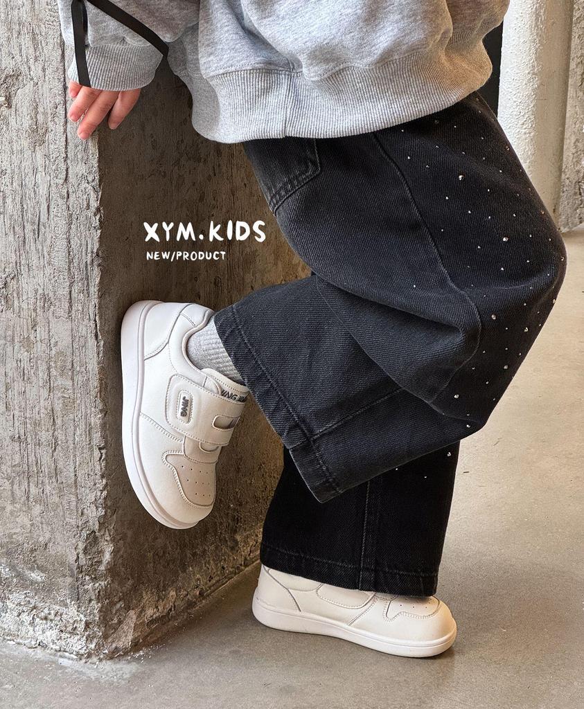 Spring 2026 Kids' Casual Velcro Shoes - Versatile White Sneakers for Boys and Girls