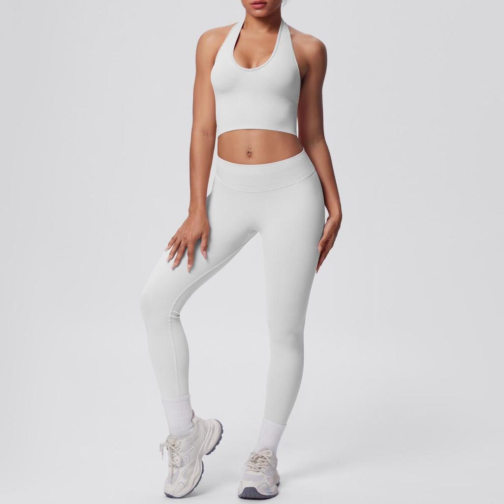 Seamless Knit Yoga Set: Breathable Halter Neck Bra & High-Waist Butt-Lifting Pants