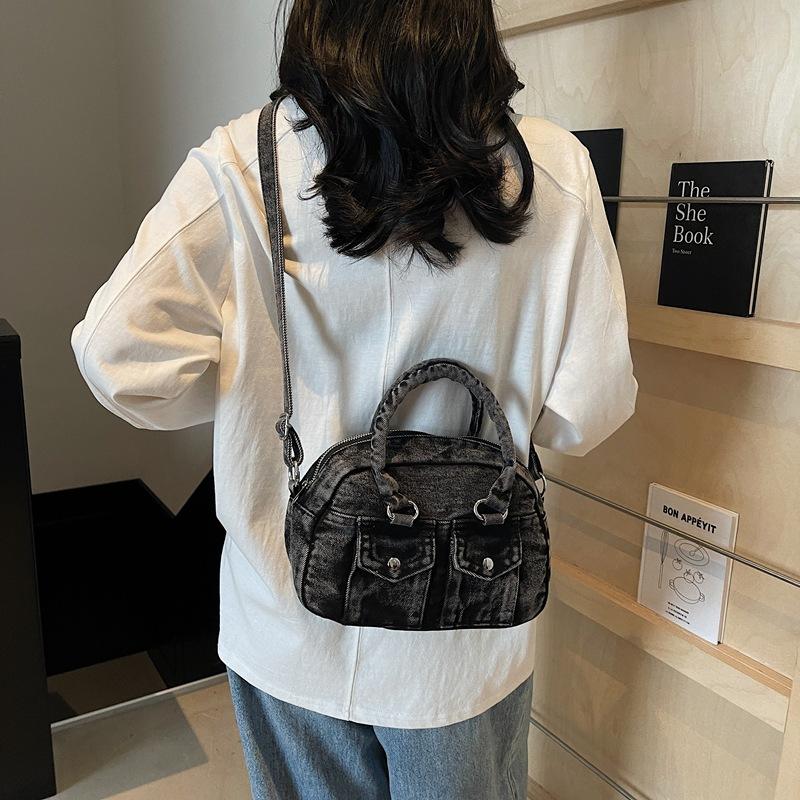 New denim daily bag commuting simple casual shoulder portable messenger bag