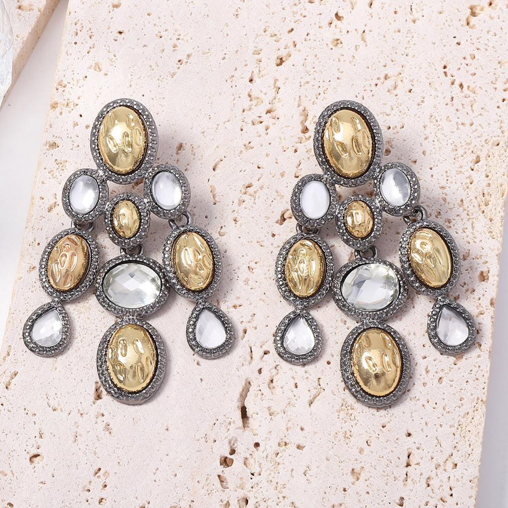 Light Luxury Retro Exaggerated Geometric Full Diamond Multi-layer Splicing Pendant Earrings Fashionable Cold Banquet Versatile Woman
