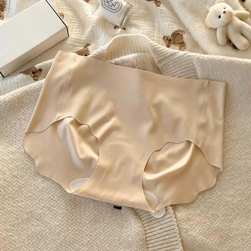 Women's Spring and Summer Camellia Fragrance Milk Skin 10A Antibacterial Extended Crotch Ice Silk No Trace Briefs