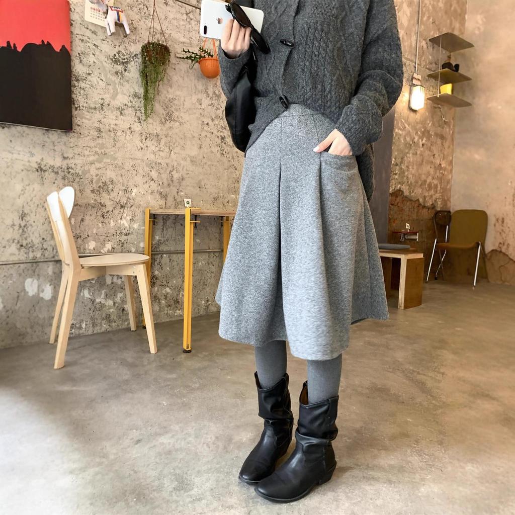 2025 Autumn/Winter Retro High-Waisted Wool A-Line Midi Skirt for Women