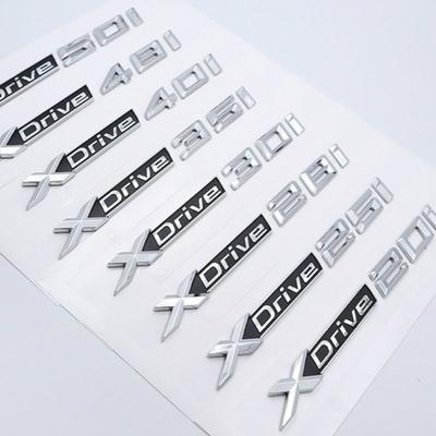 1X Nowa naklejka z logo ABS Chrome Car XDrive X Drive 20i 25i 28i 30i 35i 40i 48i 50i Do wersji B+W X1 X3 X4 X5 X6