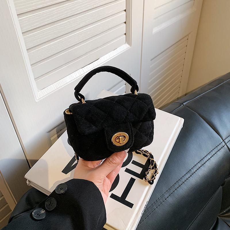 Mini Shoulder Bag 2023 New Winter Street Fashion Embroidered Crossbody Bag