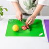 Protiskluzové prkénko bez BPA Flexibilní skládací podložka na krájení Závěsný otvor na krájení Maso Zelenina Tenké prkénko na krájení
