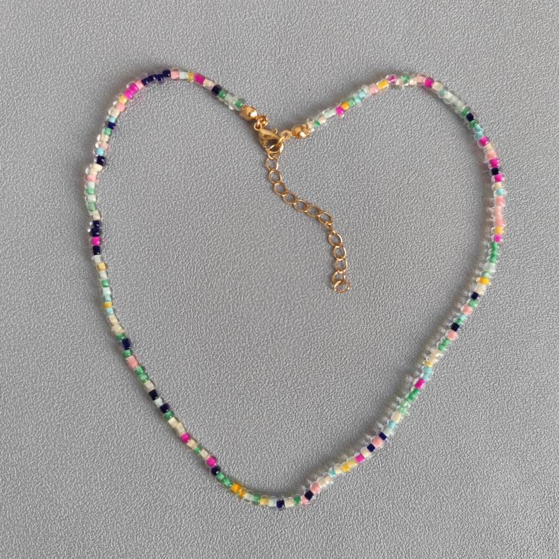 Fashion Colorful Rice Beads Necklace for Woman String Beaded Short Chic Clavicle Chain Necklace Girls Summer Jewelry Wholesale
