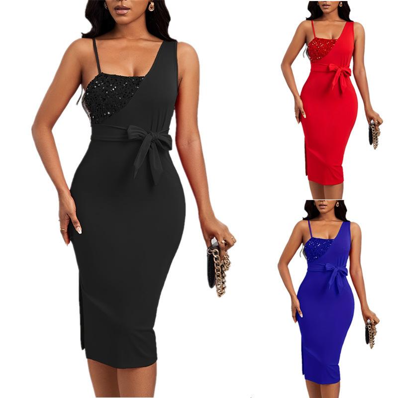 Dámské sexy večerní šaty s korálkovým rozparkem a páskem na jedno rameno s nastavitelnou přezkou