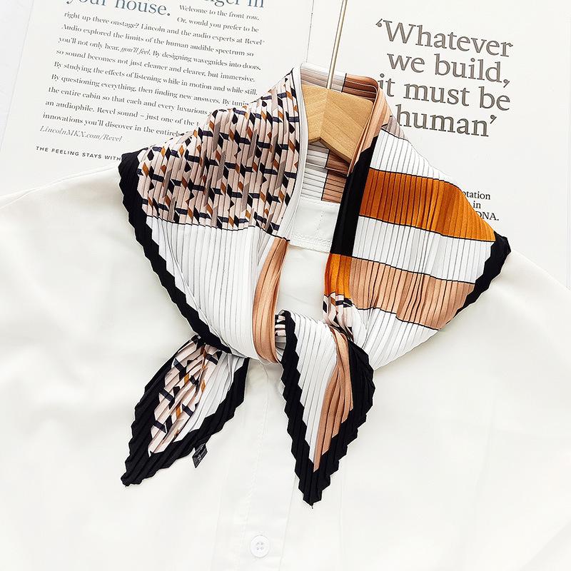 Retro Color Block Crinkled Square Scarf - 70cm Pleated Neckerchief in Imitation Silk for Women