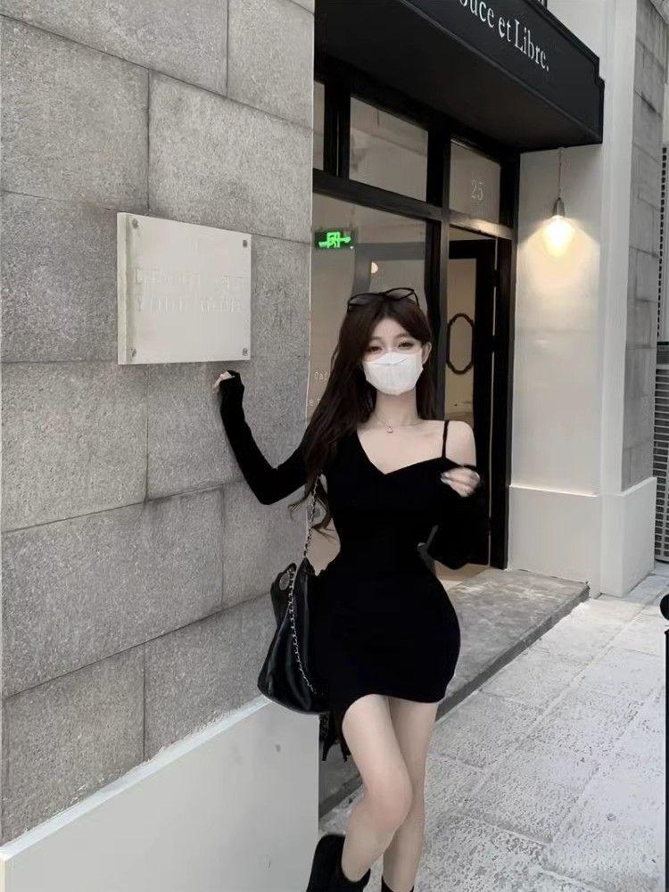 The Minister Under the Skirt, Irregular Waist Dress In Autumn and Winter, Women's Sexy V-neck Off-the-shoulder Thin Hip-wrapped Short Skirt