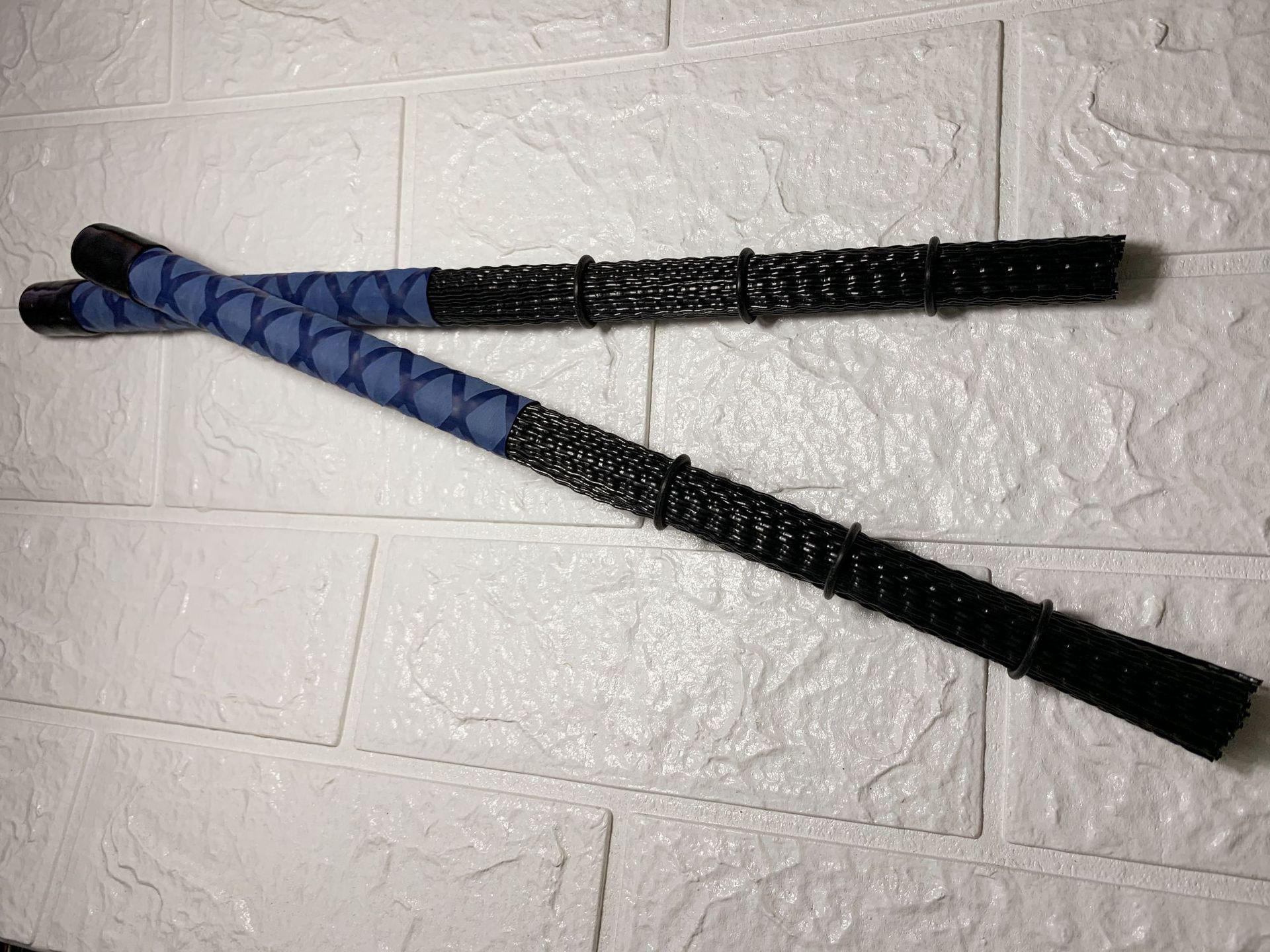 

Cajun Drum Brush with Anti-Slip Handle, Black Nylon Curved Wire, Plastic, PP Bundle Rod