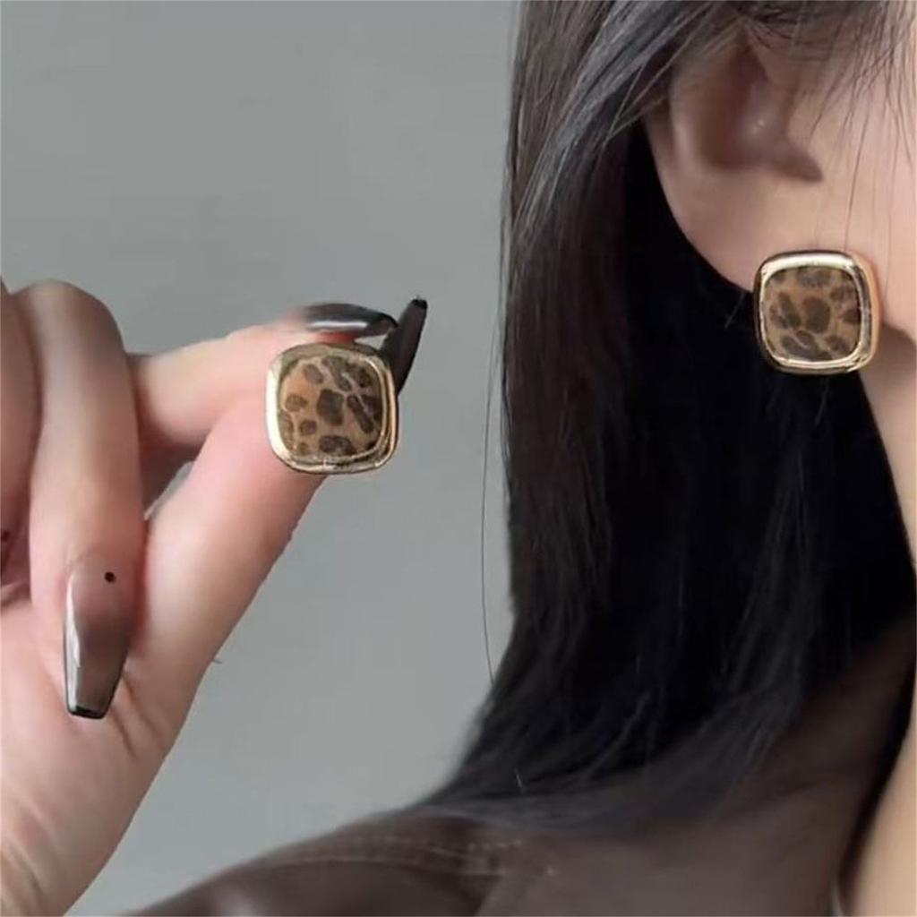 European and American retro square flocked leopard print stud earrings autumn and winter versatile earrings women