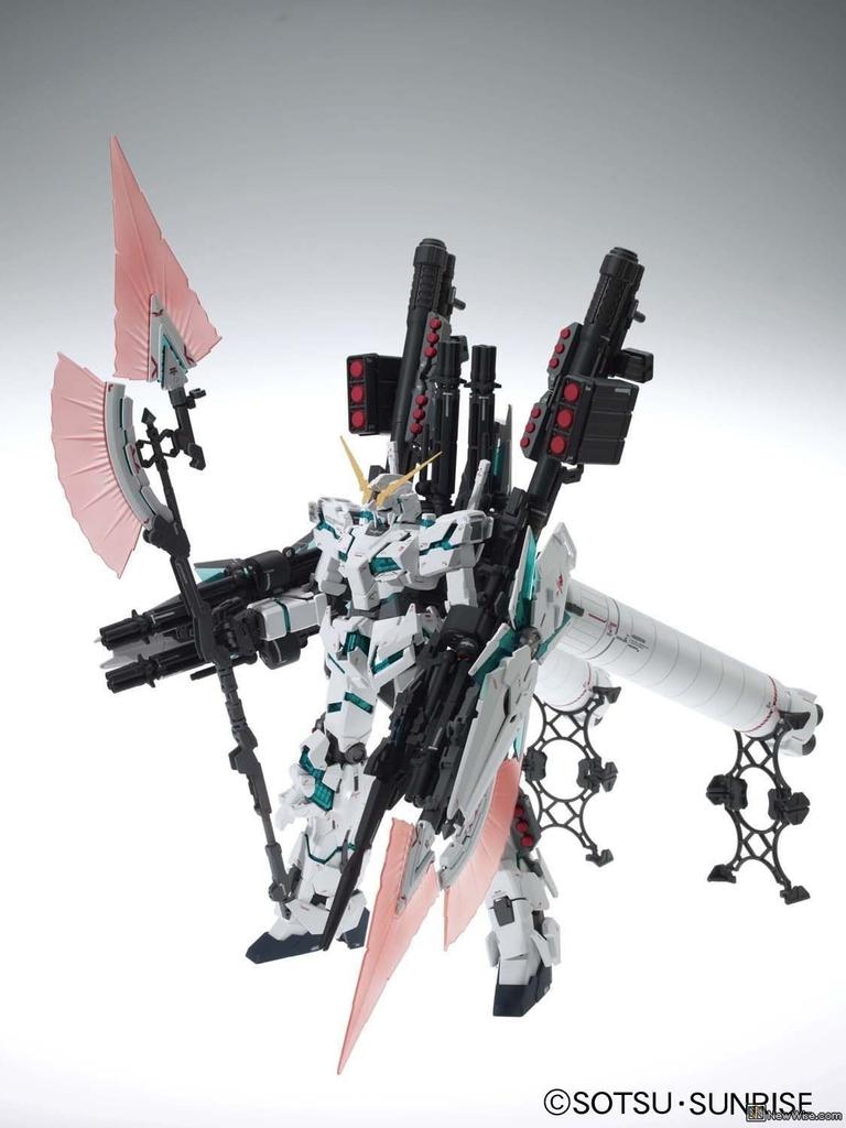 1/100 MG Full Armor Unicorn Gundam Ver.Ka Model Kit - Mobile Suit Gundam UC