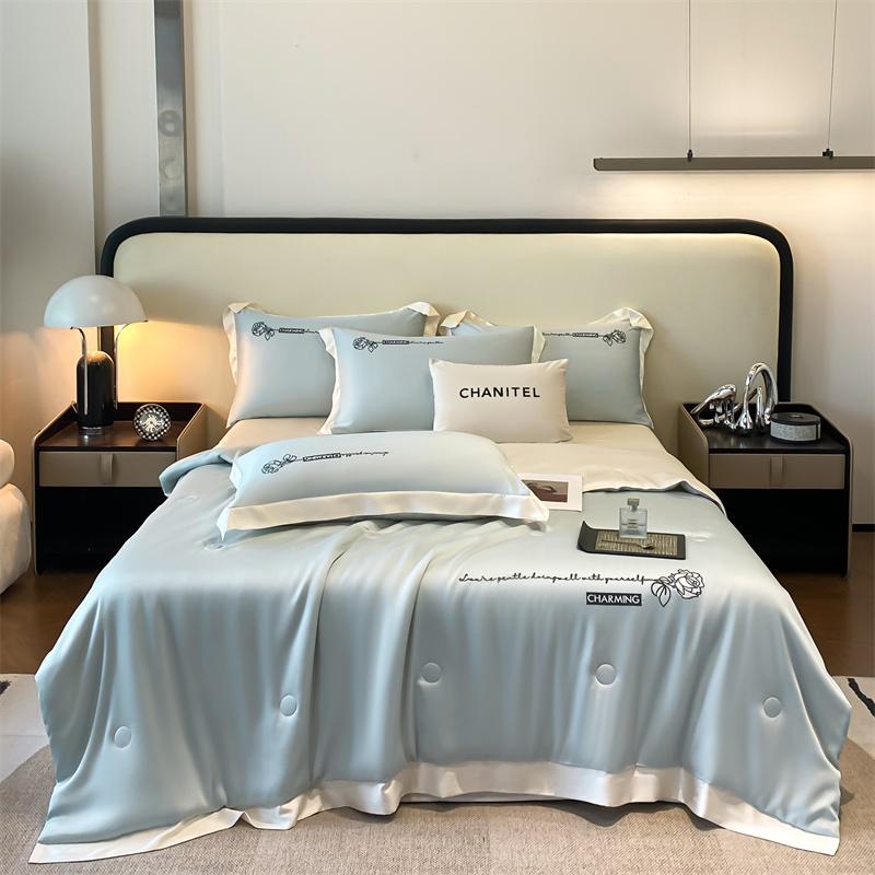2024 New Summer Ice Silk Quilt Air Condition Blanket Smooth Breathable Lightweight Comforter Bedspreads On the Bed Solid Color