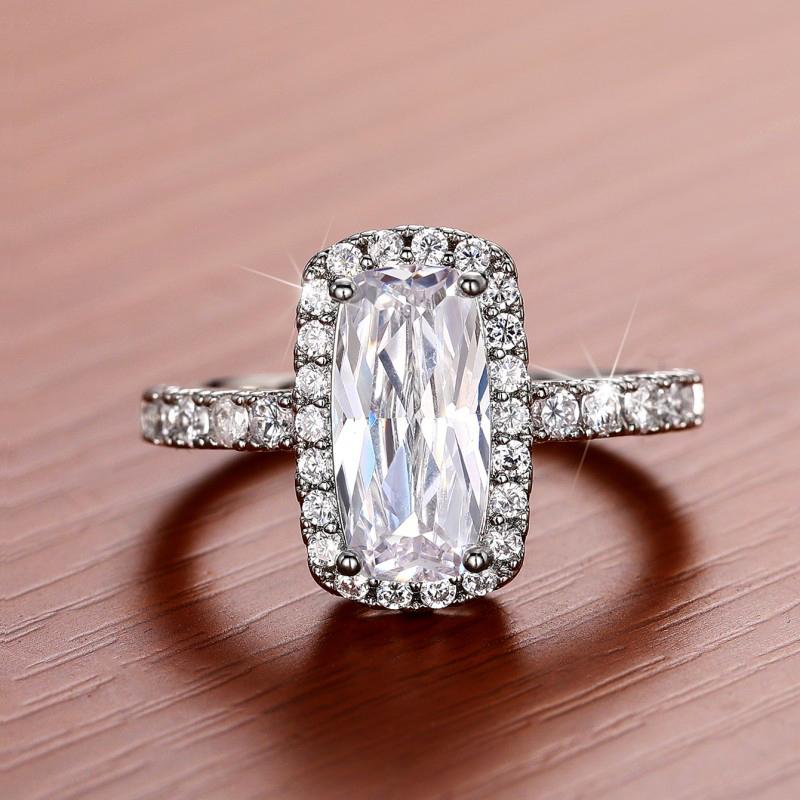 Huitan Simple Crystal Geometric Cubic Zirconia Rings for Women  Color Elegant Lady's Accessory Wedding Engagement Jewelry