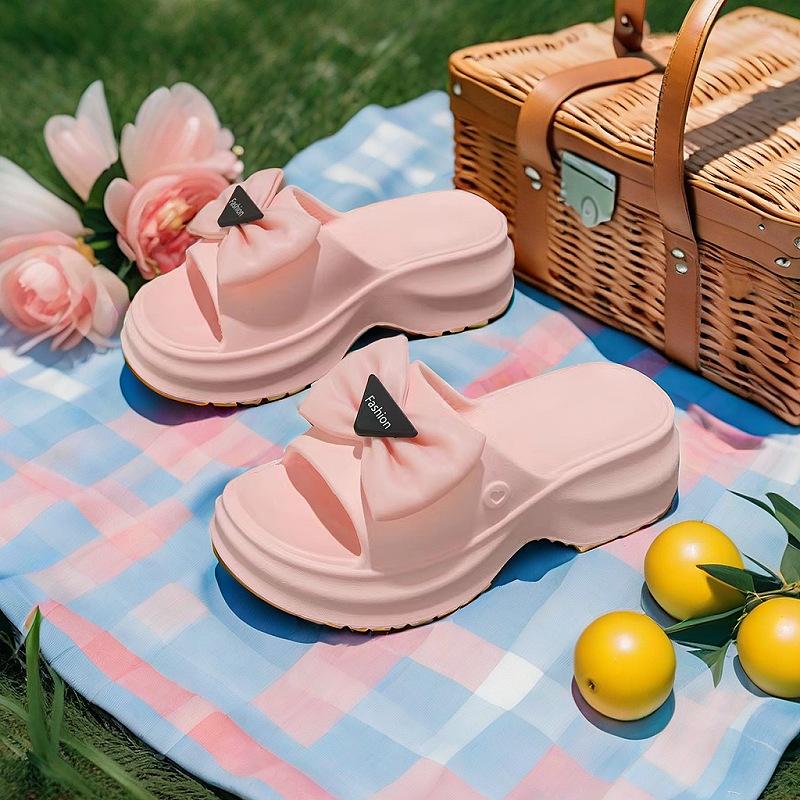 EVA thick-soled slippers women's summer new summer seaside slippers thick-soled beach wear cool slippers