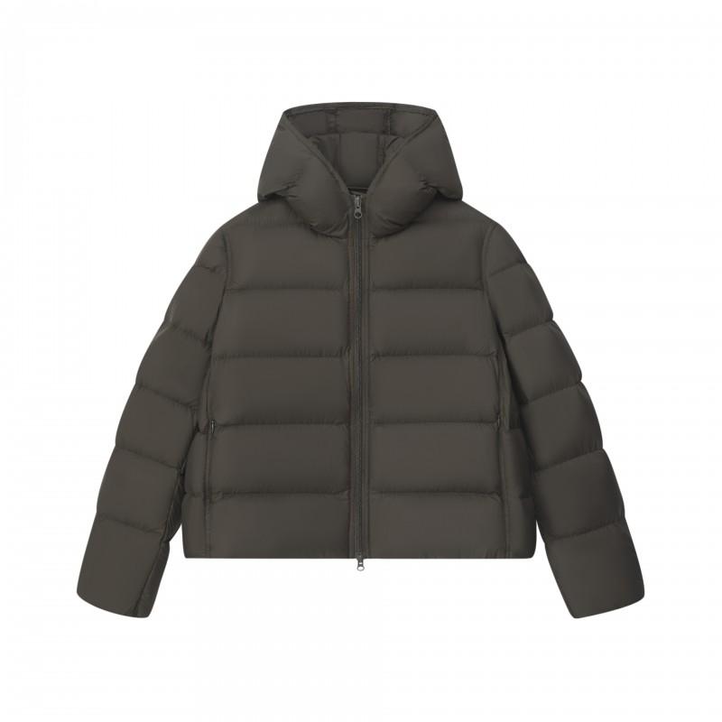 Womens Short Hooded Goose Down Jacket 95% Fill Power 90% Content Korean Style Winter Coat