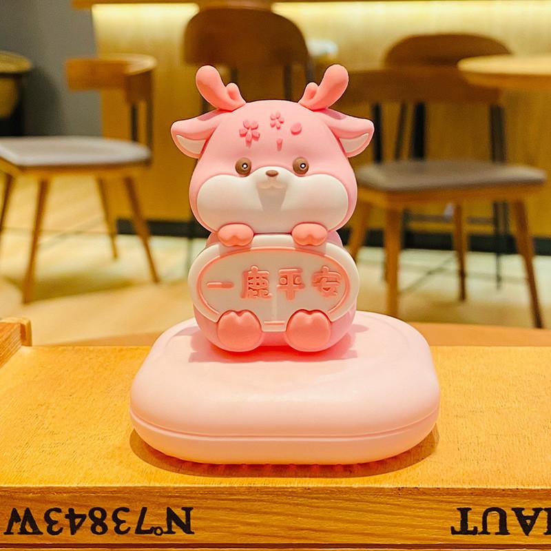 

Cute Resin Cartoon Lucky Pig Aromatherapy Figurine Perfect Desktop Decoration Gift Deer