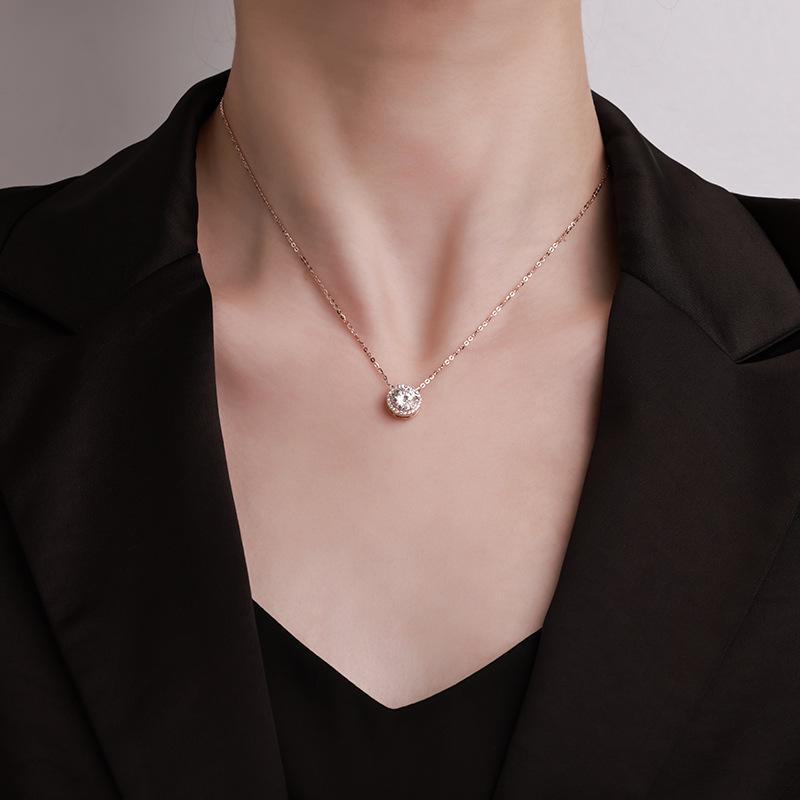S925 Sterling Silver Moissanite Pendant: 2 Carat Diamond Clavicle Chain - Trendy Luxury Round Bag Design for Women