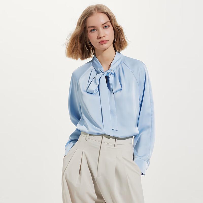 Women s French Style Tie-Neck Blouse M