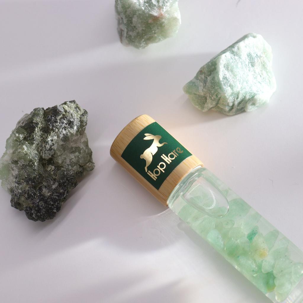 Roll-On Perfume Oil Green Aventurine Magician Hop Hare
