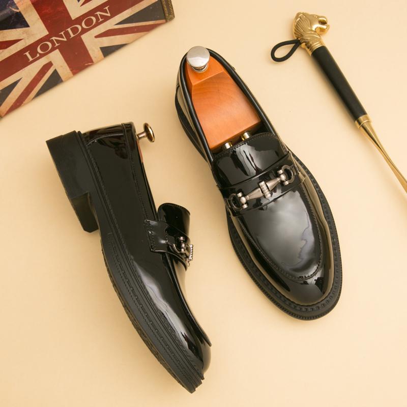 Fashion Business Men Fashionable Loafers Men Casual One-foot Business Office High-quality Leather Shoes Social Shoes Sizes 38-46