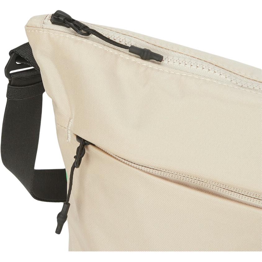 The North Face 6.1L Sp Cross Letter Logo Zipper Crossbody Outdoor Bag Unisex Crossbody Bag Cream NN2PQ61B