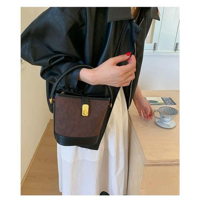 

This s Popular Small Bags Women s Matte Retro Cross-body Ins Contrasting Hand Bucket 20x10x17 коричневий