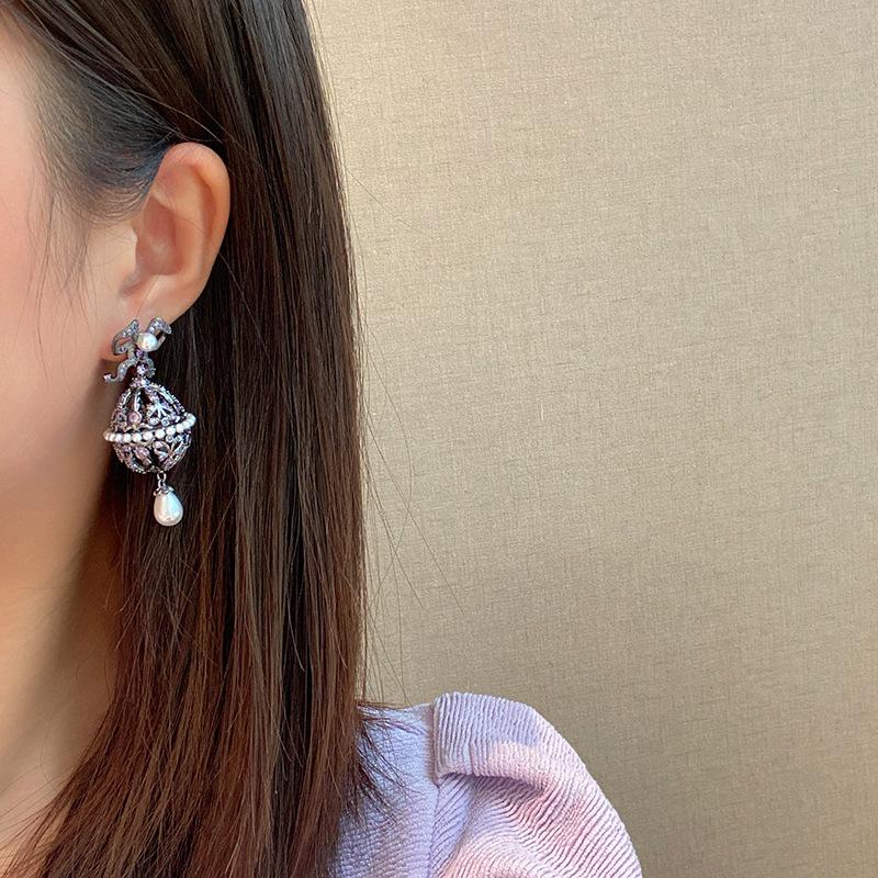 Unique Design French Bow Lantern Earrings Simulated Pearl Water Drop Personality Earrings Luxury Hollow Dangle Earrings