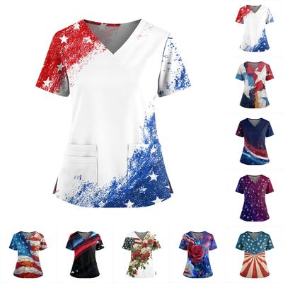 Damen Independence Day Print V-Ausschnitt Doppeltasche Kurzarm Uniform mit geschlitztem Saum - Pflegekraft Oberteil
