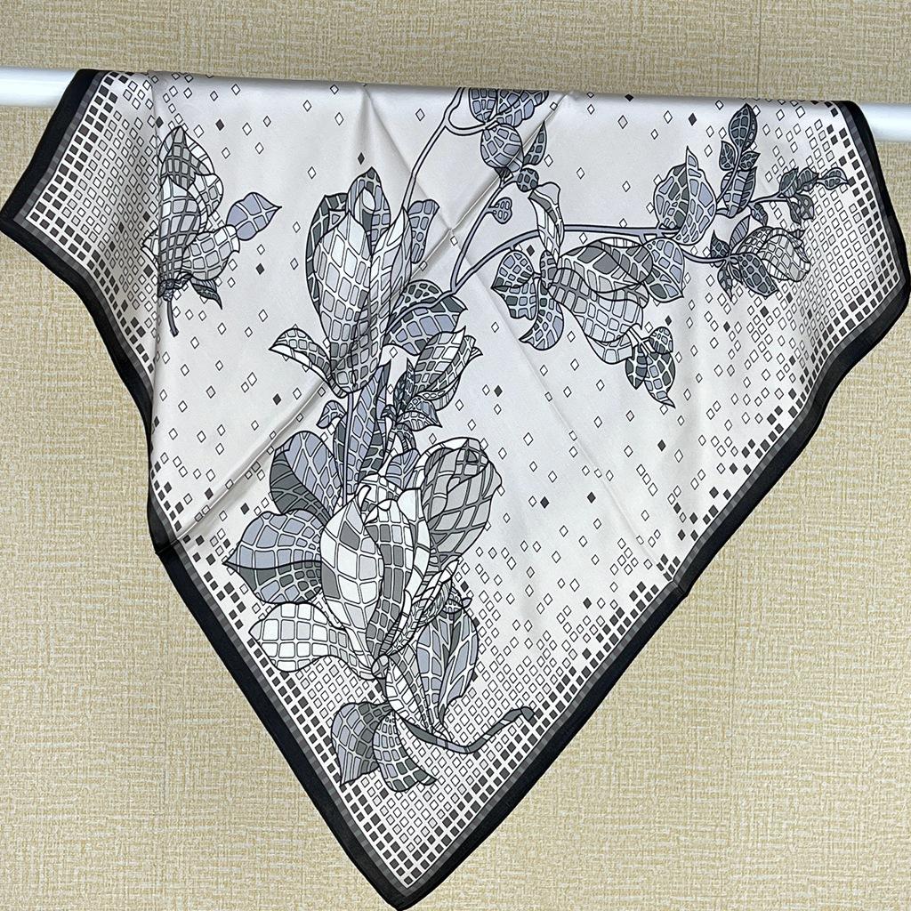 Minimalist Style Silk Scarf Women'S Spring Mulberry Silk Small Square Scarf High-End Decorative Scarf Medium Square Scarf