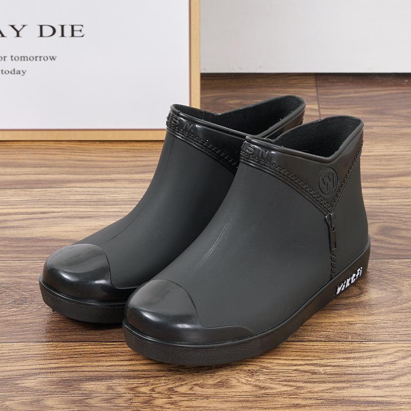 Korean Style Trendy Women’s Low-Top Flat Rain Boots with Cotton for Outdoor and Kitchen Use