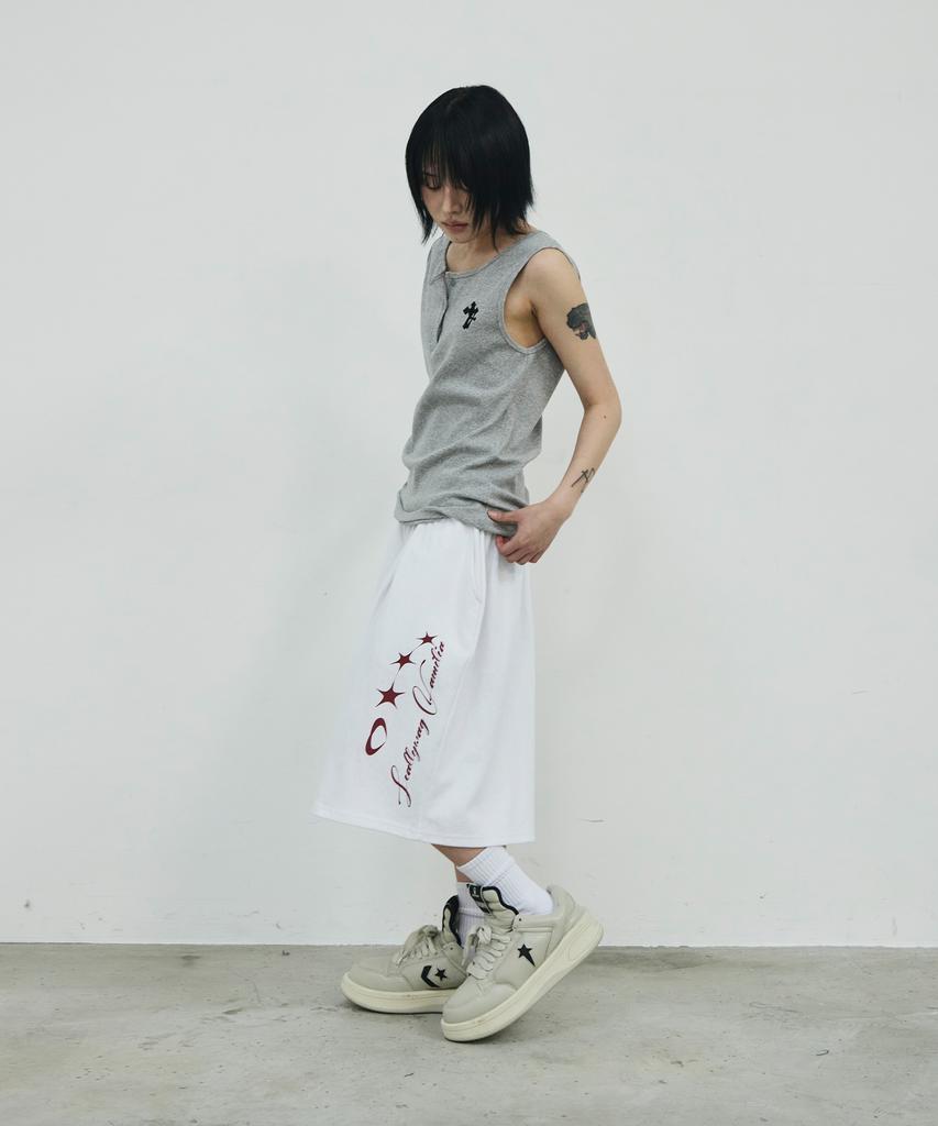 SCALLYWAG [Ryu Jeong-Ran × Skelly Wung] Side Familia Bermuda Training Shorts [White]