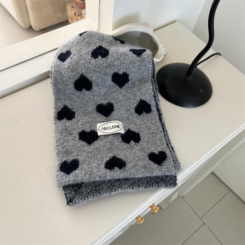Cute & Warm Heart Jacquard Knitted Scarf for Children - Versatile Neck Gaiter for Boys & Girls