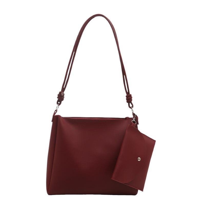 This Year, Large-capacity Mother and Child Bags Are Popular, 2025 New Summer Retro Fashion Shoulder Bags, Textured Premium Tote Bags.