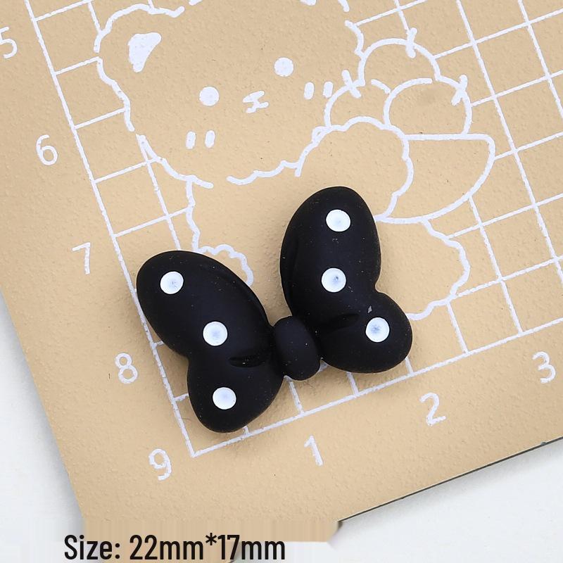 Cute Black & White Kitten Cartoon Shoe Buckle & Hair Clip Resin Accessories for DIY Ornaments.