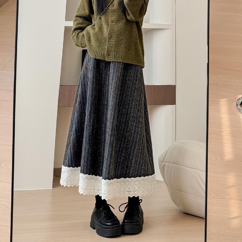 

Women s Striped A-Line Skirt: Autumn/Winter 2025 High-Waist Wool Blend with Plus Velvet, Mid-Length Slimming Umbrella Style Extra Large