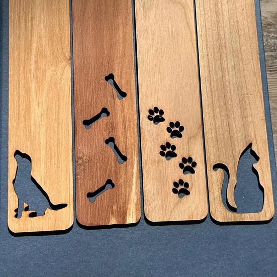 Pet Themed Bookmark Wooden Dog/Cat/Bone/Paw Carving Book Mark with Tassel Gift for Book Lovers Pet Owners