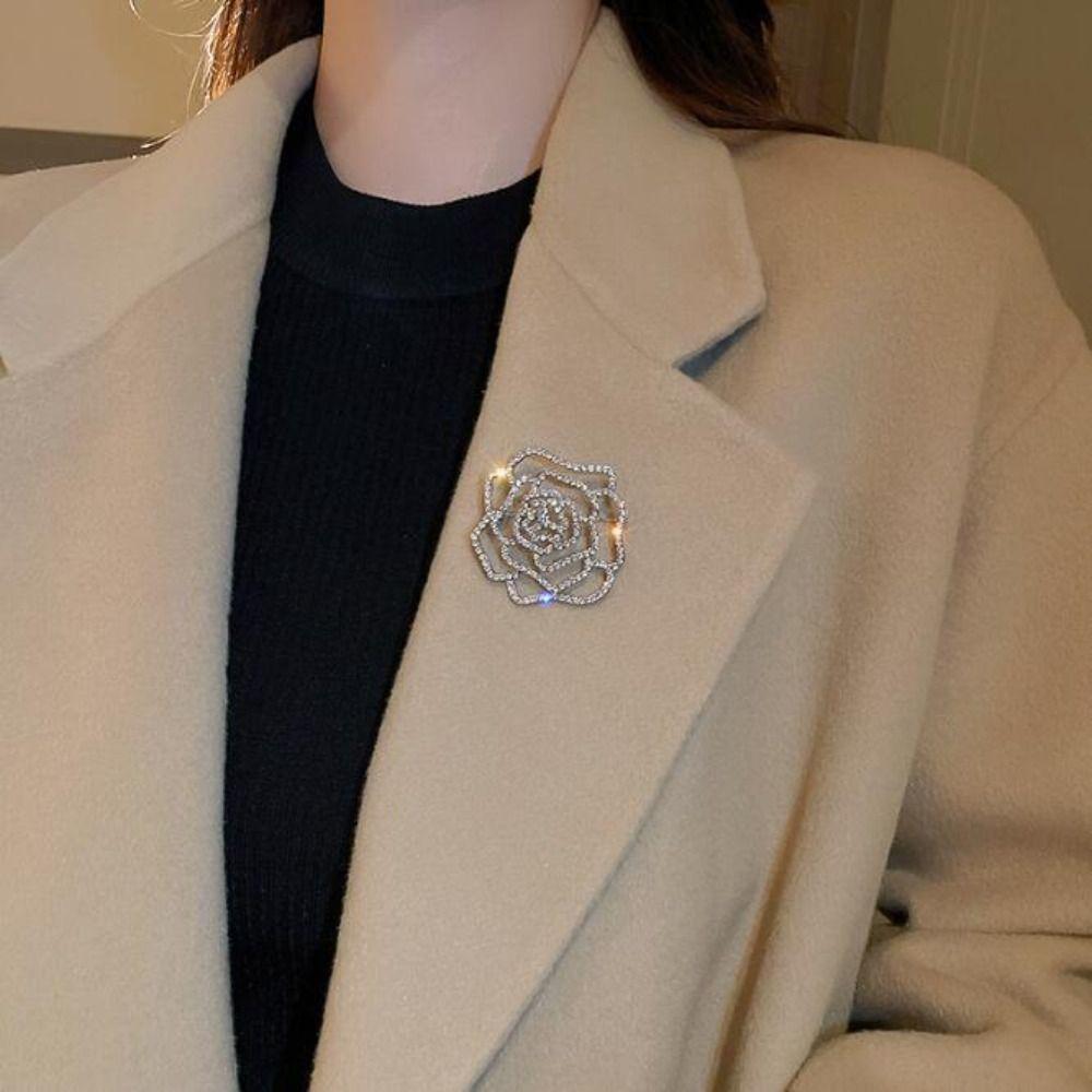 Badge Hollow Camellia Brooch Korean Style Rhinestone Brooch Temperament Suit Collar Pin  Decoration