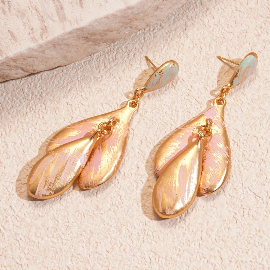 

Digadagu Metal Leaf Geometric Dangle Earrings Stainless Steel New Women s Exaggerated Minimalist Daily Zircon Accessories розовый