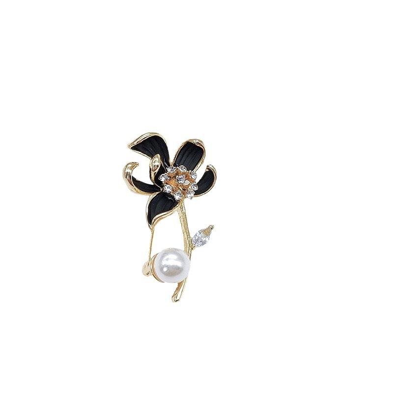 Exquisite Enamel Flower Brooch, High-end, Sophisticated, Niche-style Hairpin, Accessory for Clothing.