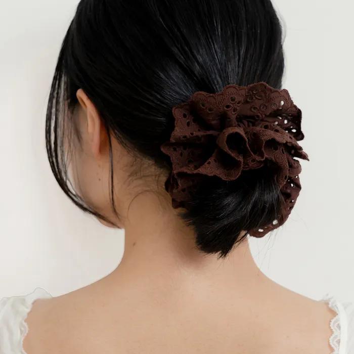floral lace hair scrunchie - brown