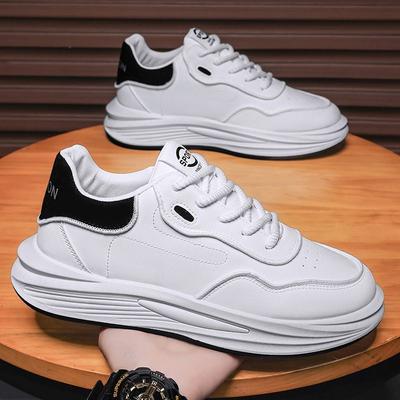 Men's Shoes 2025 New Autumn Lightweight Little White Shoes Board Shoes Trend Versatile Fashion Breathable Youth Niche Trendy Shoes