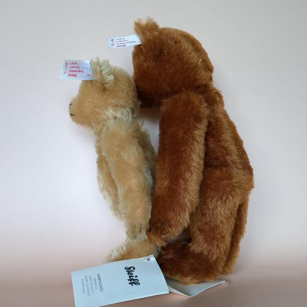[USED] Steiff William & Henry Brothers Teddy Bear In a Tin